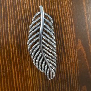 Pandora Light as a Feather Pendant